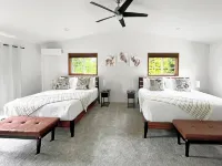 Coastal Hideaway - Near Olympic National Park, Pet Friendly, Hot Tub/AC/Arcade