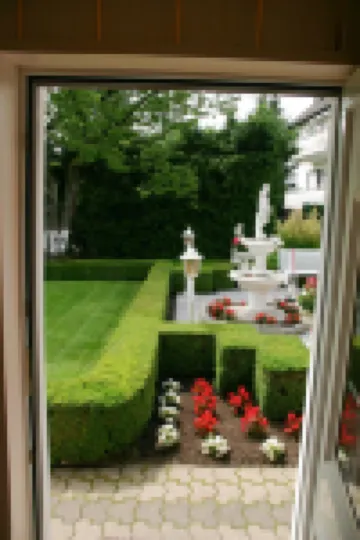 Central, quiet, vacation ambience, near Cologne Trade Fair & Mediterana