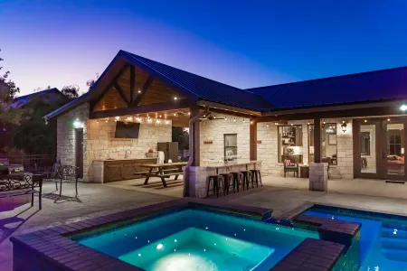 Bella Vida•Sleeps29, No Bunks•HeatedPoolOpt•QuietSubdiv•FREEFrioAccess@ConcanVIP