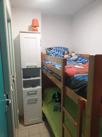 2-room apartment + air-conditioned cabin on garden level Отели рядом с достопримечательностью «Aqualand Port Leucate»