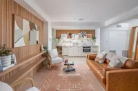 BRAND NEW LUXURY BEACHFRONT HOME @ MOONLIGHT BEACH