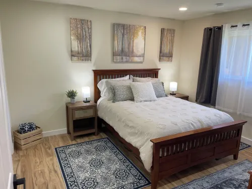 Newly remodeled 4 bedroom 3 bath house with giant fenced back yard and hot tub!