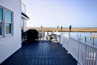 Stone Harbor Bar on the Bay