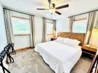 Sunset Cabin on Lower Turtle Lake - 10 Guests/6Beds - Dogs Allowed