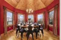 Private Retreat on 33 Acres with 1400 ft Lakeshore - Gym