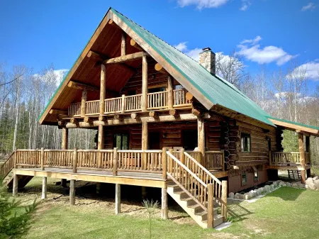 Stunning Private Lodge, Sauna Отели рядом с достопримечательностью «Гора Уайтфас»