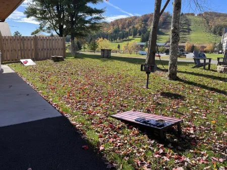 All about the view Отели рядом с достопримечательностью «Deep Creek Marina»