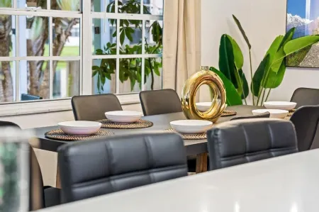 Waterfront, 7s Hot Tub, 5 Min to Sawgrass Mall - Biggest Outlet Mall in US