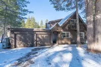 Beautiful South Lake Tahoe Meadow View Chalet. Dog Friendly. AC