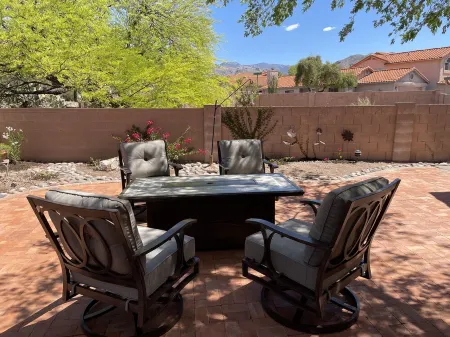 Mountain View’s by Sabino Canyon!