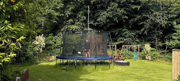Rosie's Holiday Cottage in North Devon With Indoor Heated Swimming Pool Hoteles en Torridge