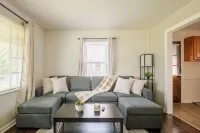 Cozy Columbus Haven Home 콜럼버스 호텔