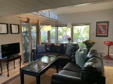 The Perfect  Downtown SLO Home for You Отели рядом с достопримечательностью «Государственный университет Калифорния Политекник»