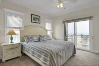 Hot Tub, BeachFront, Private, Hammocks on the Beach