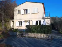 Beau Gîte Indépendant en rez de Jardin