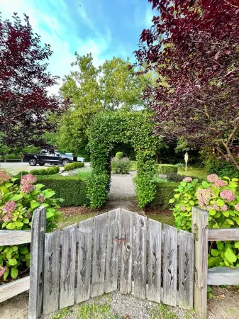The little Chestnut.  A charming historic apartment in Downtown Chester