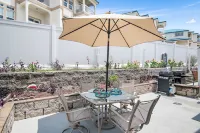 STEPS to Beach! 2B/2B, Sleeps 9! Beach, POOL, Repeat! NEW! Grill! Wagon!