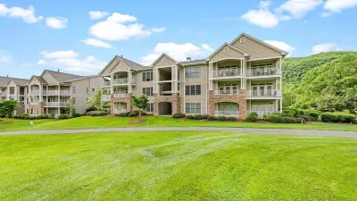 Luxury 2B/2BA Condo Perched Overlooking the 9th Hole Fairway