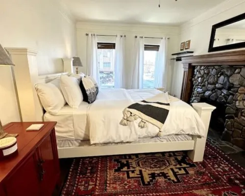 Penthouse 105-Heart of Downtown Hotels in Sandpoint