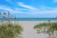 4Br Waterfront Retreat - Private Dock, Kayaks, Hot Tub & Tiki Bar  Walk to Beach - 자쿠지