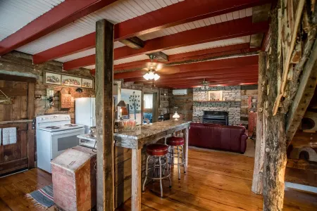 Original Circa 1818 Oak Lodge