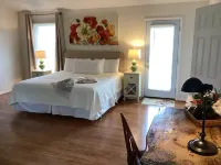 Warm, Welcoming Retreat on Shenandoah River and Stunning views Hotels near Cedar Creek Winery LLC