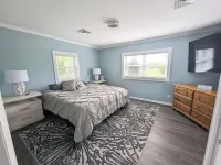 4-Bedroom Home /Port Clinton. Close to restaurants/shopping, Jet Express, beach.