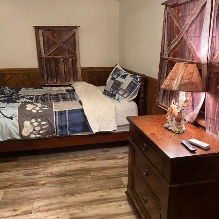 Charming Cabin near 7Springs/Ohiopyle/Fallingwater w/lots of room to spread out