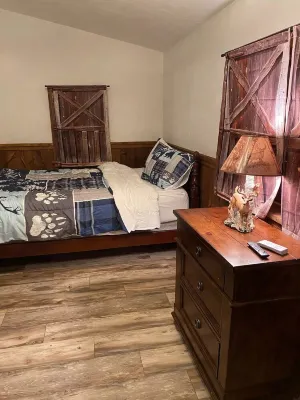 Charming Cabin near 7Springs/Ohiopyle/Fallingwater w/lots of room to spread out