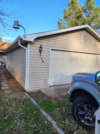 Private getaway...off the beaten path but accessible to main highway. Отели в г. Henry County