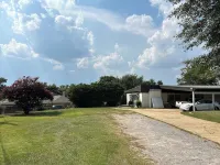 Luxury Modern Midtown Home - Tuscaloosa. Certain discounts apply!!!!