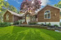 Hamptons - Pool & Private Tennis Court, Hot Tub, 2 Pickleball Courts - 3-Star