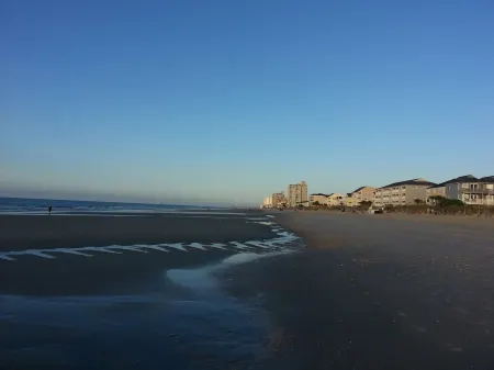 Beautiful 2 Bedroom, 2 Bath Ocean View Condo in Surfside Beach