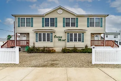 Seaside Park 3Br Beach Home – Family-Friendly, Walk to Beach + Peloton + Badges Hotels near Seaside Park