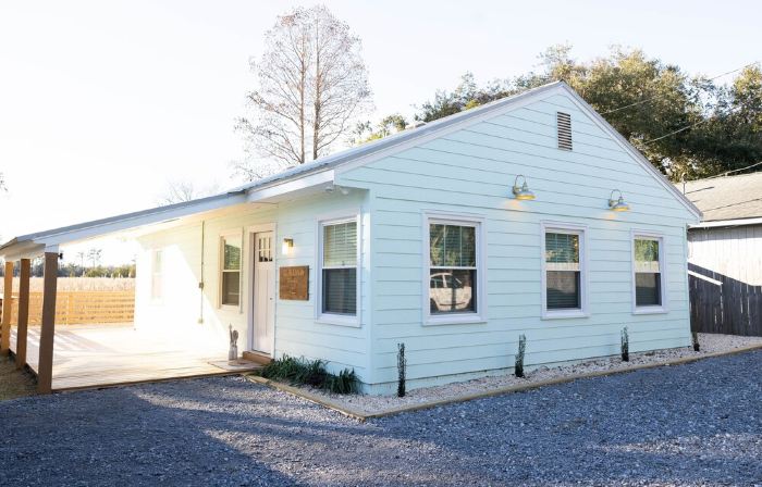 Marsh view bungalow located in Georgetown, SC