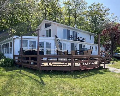 Rustic-chic cottage with fantastic lake access, 15 minutes to Ithaca Hotels in Ulysses