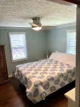 Cozy Lake Front Home with Private Boat Launch/Dock - Balkoner