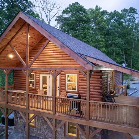 Incredible Views, Hot Tub, Pool Table, Waterfalls, Hiking