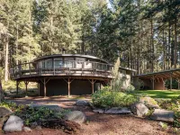 TreeTops Forest Retreat Hotels in Lopez