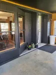 POND IN THE PINES CABIN -COMPLETELY RENOVATED ON 27 ACRES - POND-HOCKING HILLS