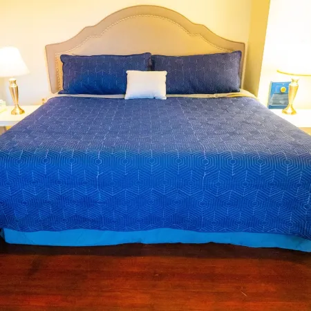 Charming private apartment in manito/sacred heart neighborhood.