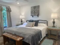 Grand Lake's Newest Two Bedroom Two Bathroom Cottage Plus Full Hookup RV Spot