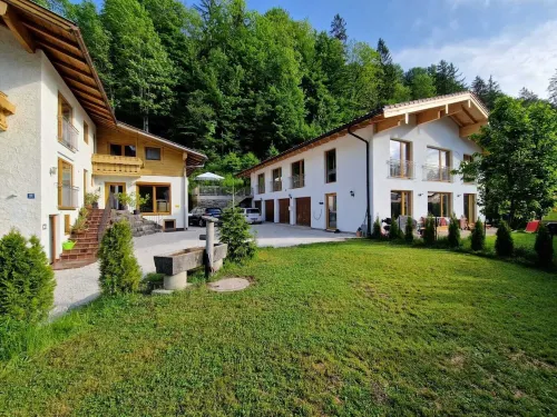 Germütliche Ferienwohnung am Fusse des Berges Hotels in Bischofswiesen