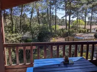 Appartement Familial Dans Villa à la Plage Hotels in Biscarrosse