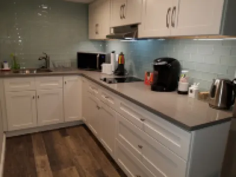 NEW Modern Apartment Near Boston & Harvard Square.