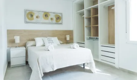 Stylish Apartments DON PACO 1st Sea Line [Wifi-100Mbps, AA, Swimming Pool, Parking]. Отели рядом с достопримечательностью «Aquarium Costa De Almeria»