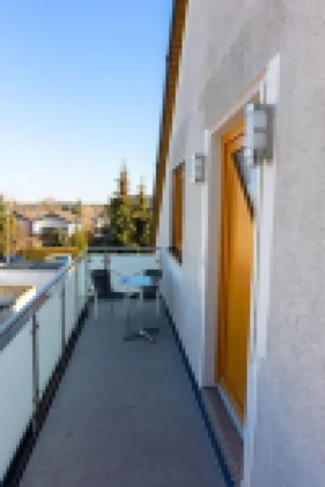 Modern apartment with good transport links near the fair