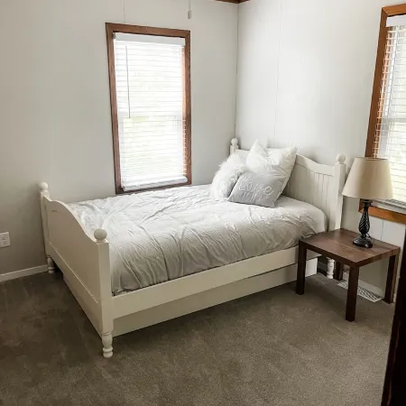 Cozy Home-Close to Lake & Centrally Located!