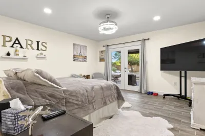 Spacious 4-bedroom house in N. Scottsdale with private yard Hotels near HomeGoods