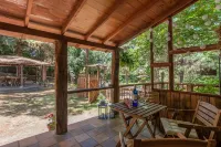 Canarian house with pool, barbecue, wifi, netflix